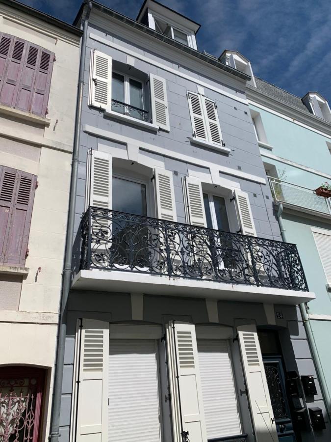 Les Parasols De Trouville Trouville-sur-Mer Exterior photo